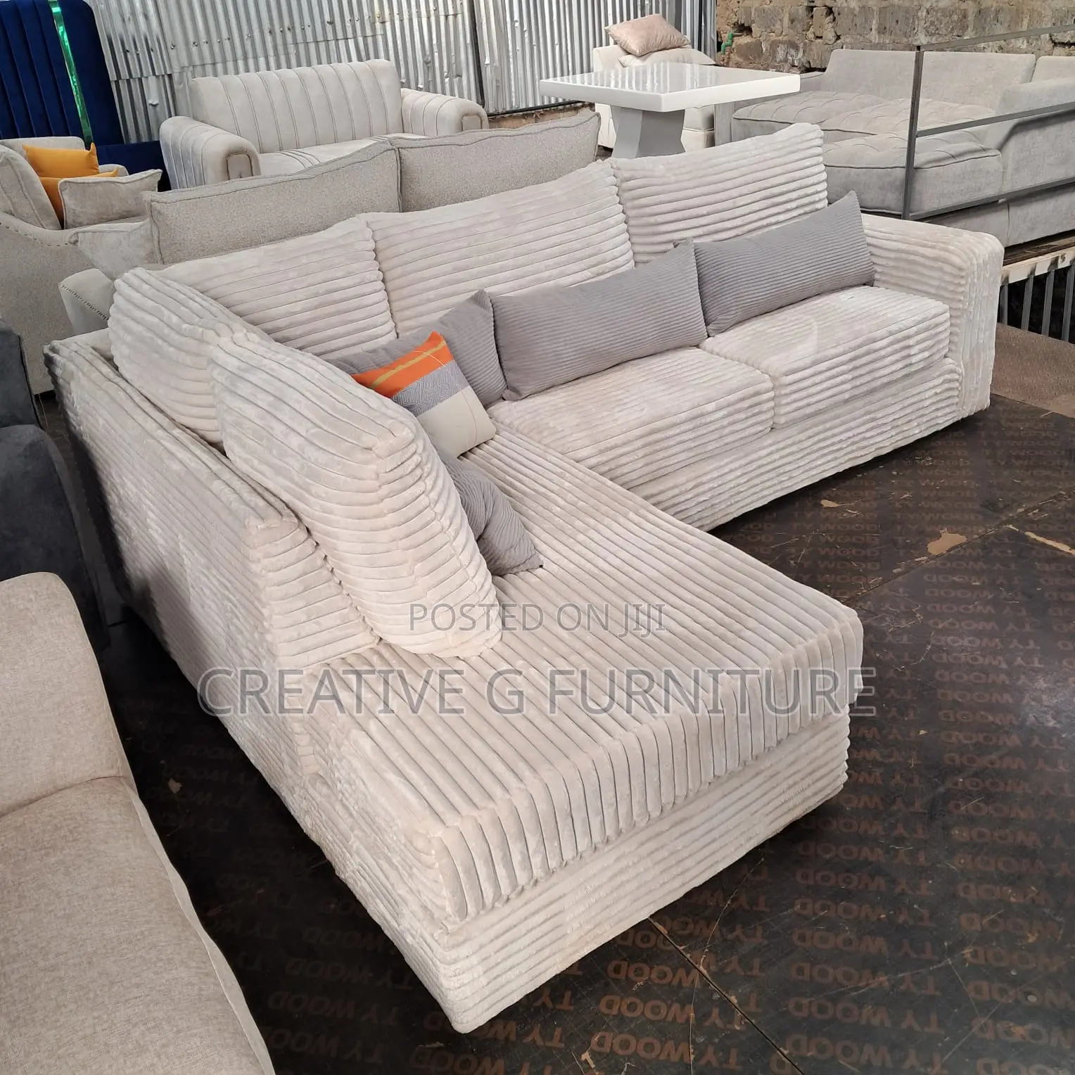 *Elegant Corner Codry Couch