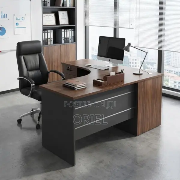 Office Desk : 1400mm Curved Executive Office Desk