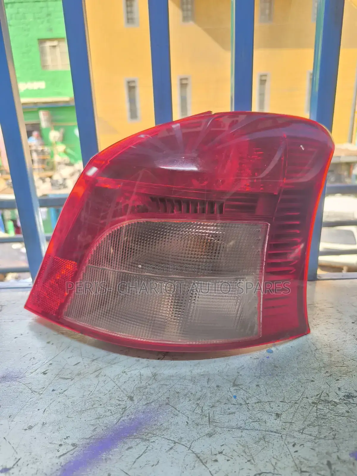 Toyota Viz 2005 Taillights
