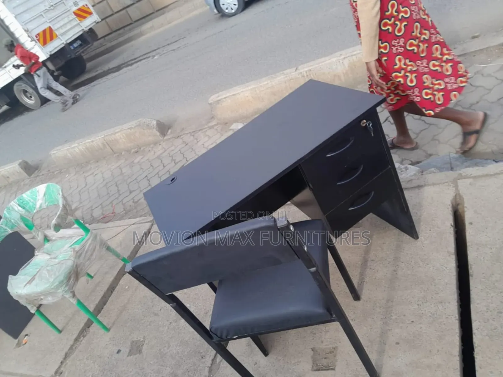 Black Office Chair Office Desk