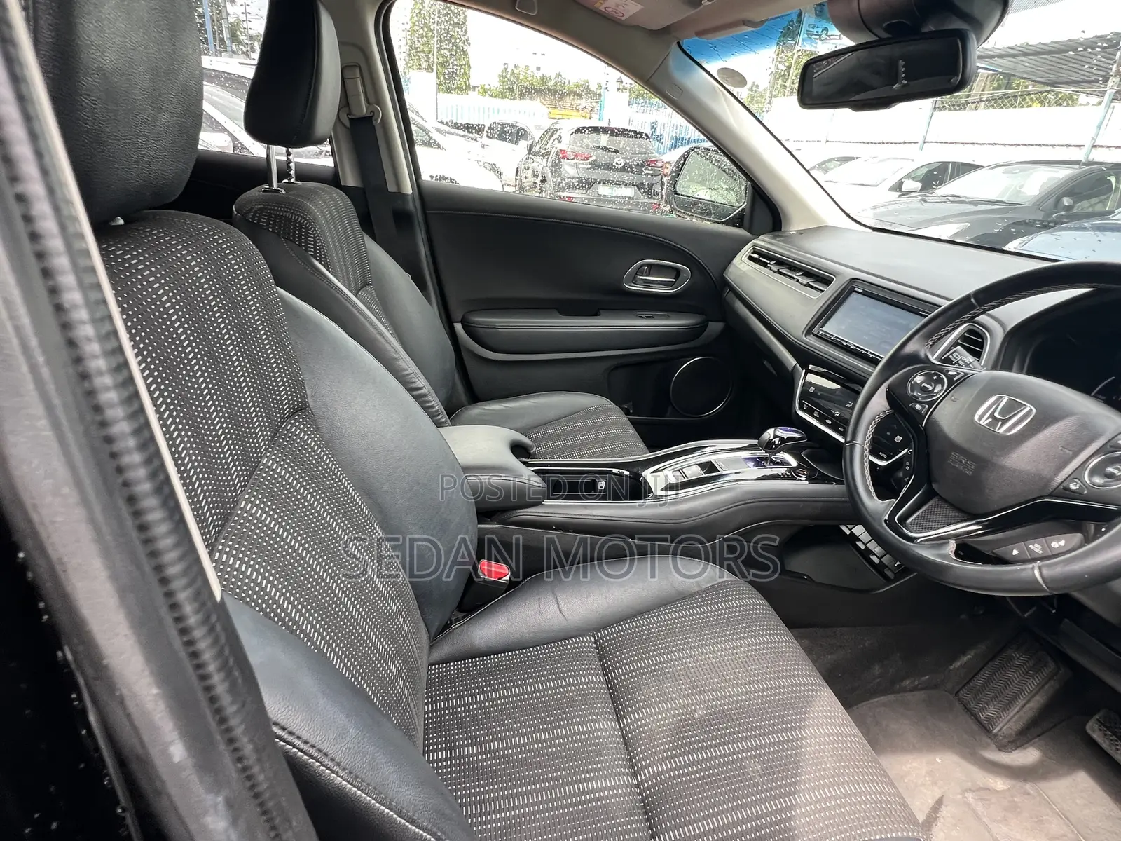 Honda Vezel 2019 Matt Black