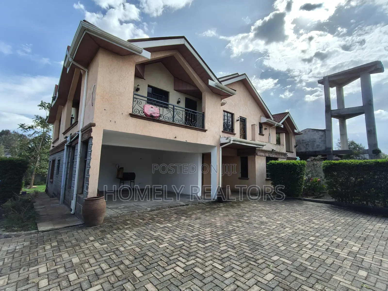 4bdrm Maisonette in Karen, Nairobi for sale