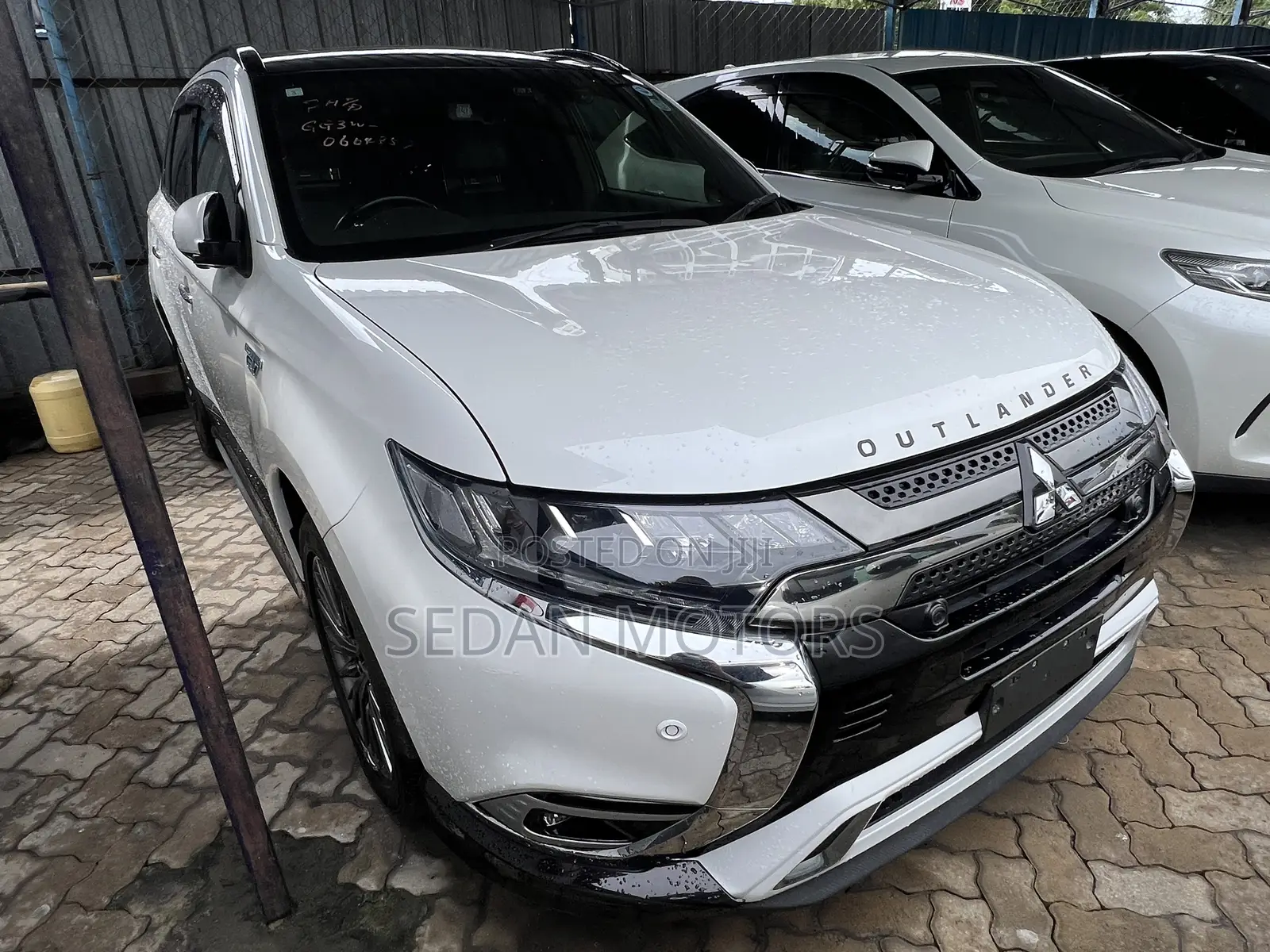 Mitsubishi Outlander 2019 Pearl