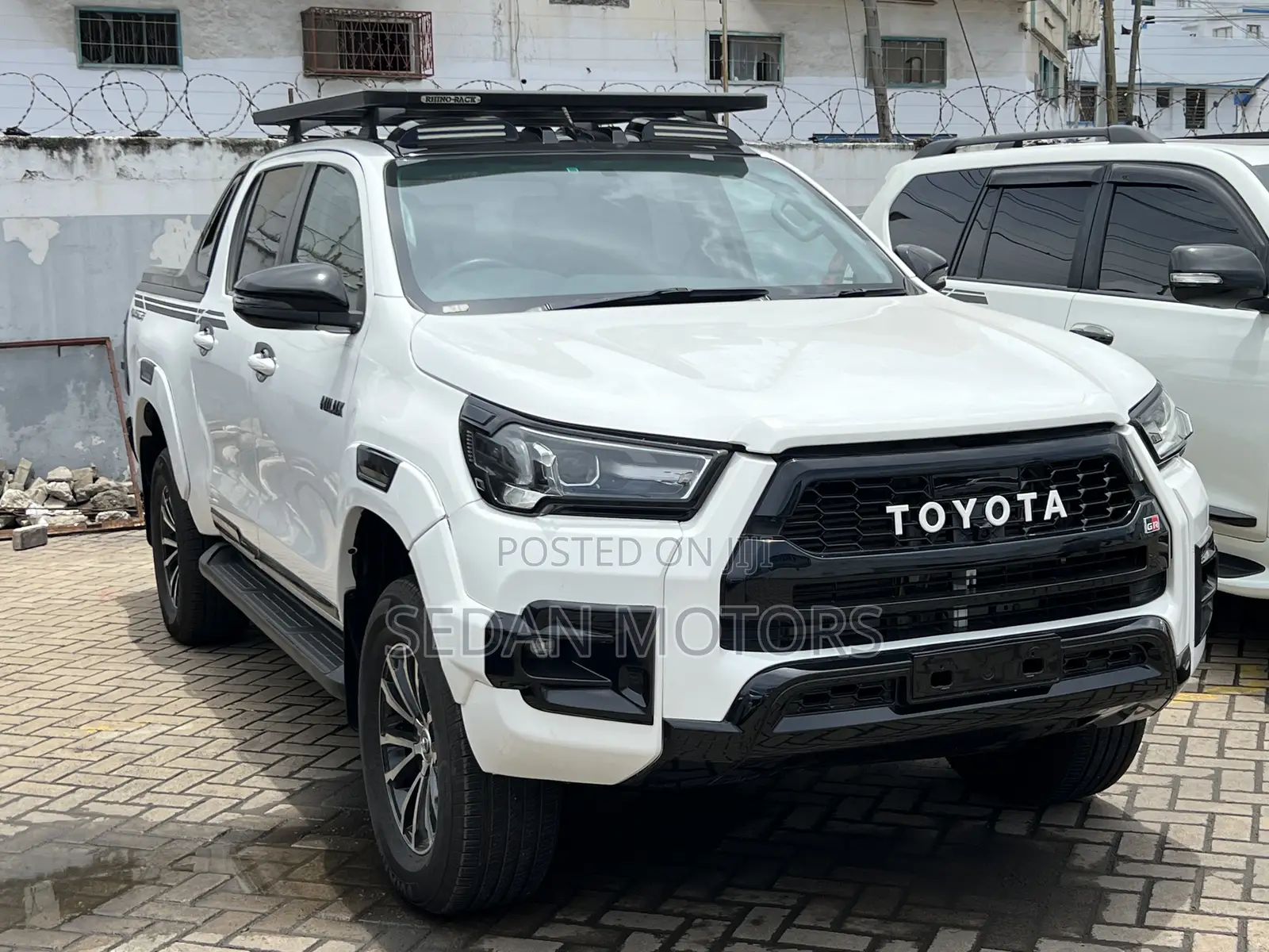 Toyota Hilux 2019 Pearl