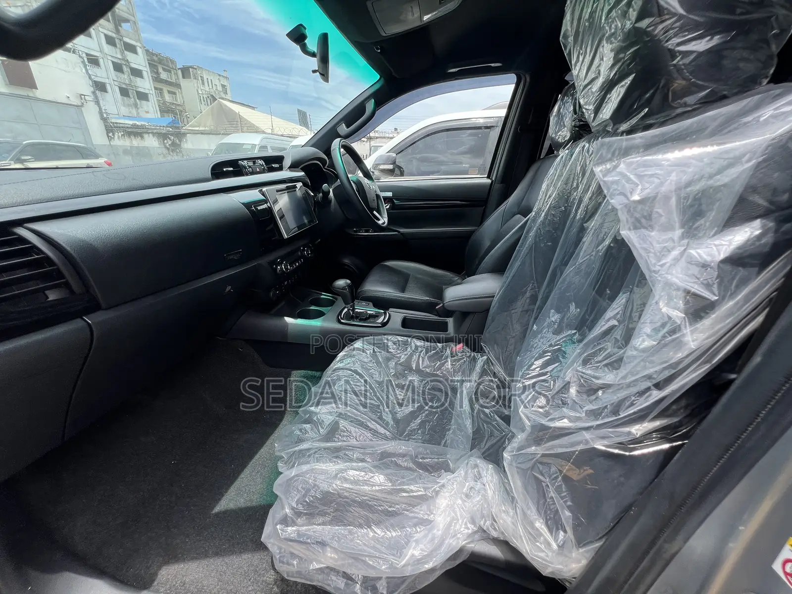 Toyota Hilux 2019 Silver