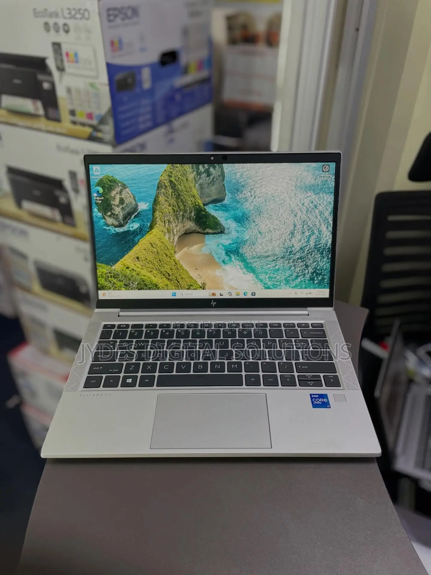 Laptop HP EliteBook 830 G8 16GB Intel Core i7 SSD 512GB