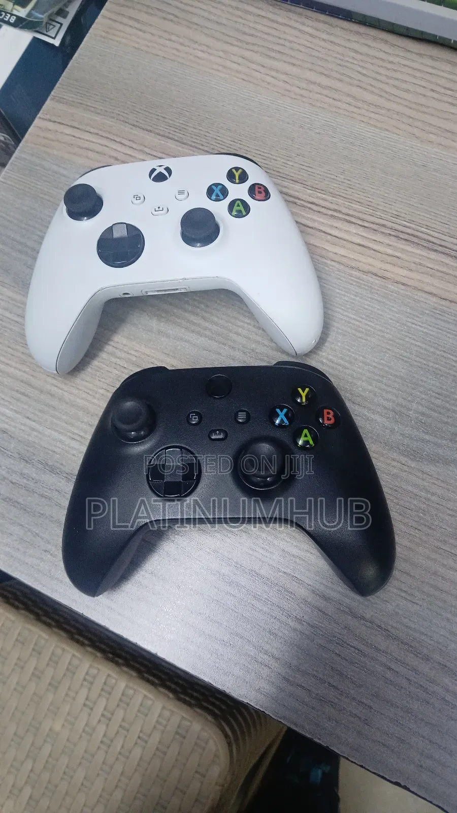 Xbox Series X/S Used Controller Black/White