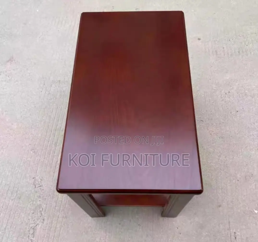 Coffee Table; Mahogany Casual Executive Home Office Coffee Table