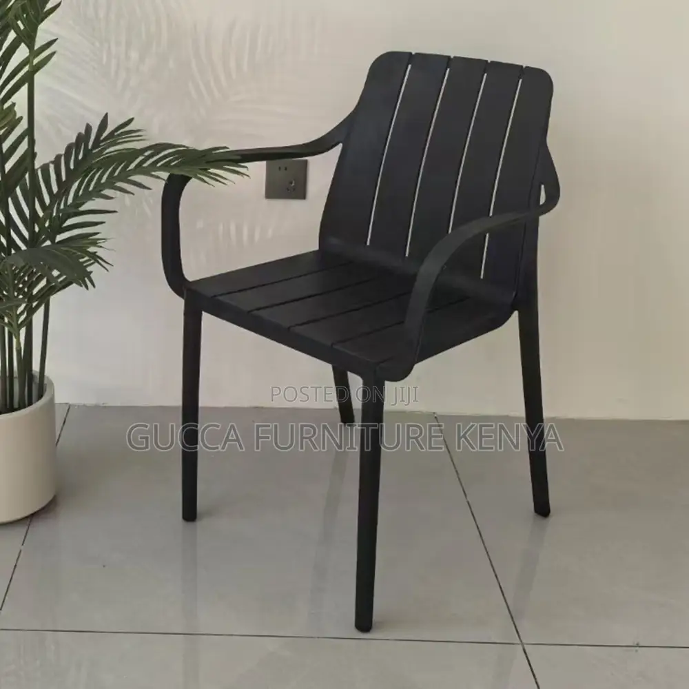 Modern Ergonomic Home Plastic Dining Seat