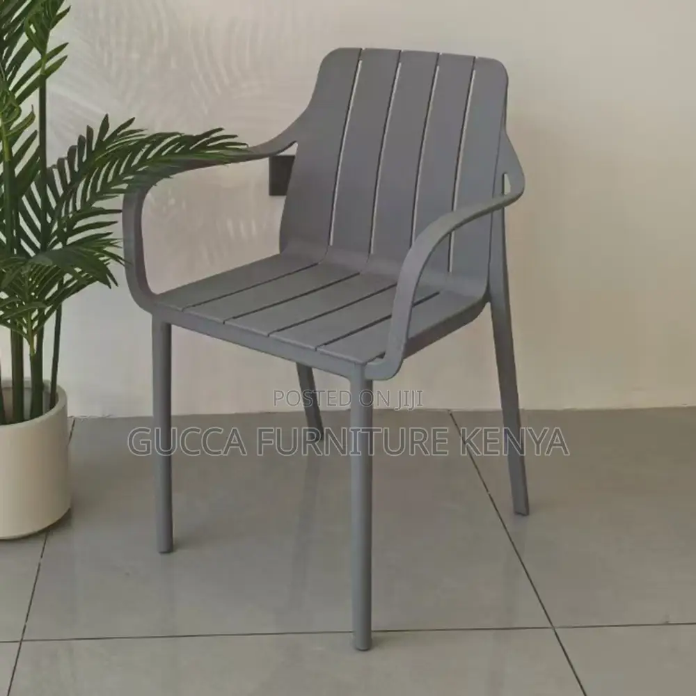 Modern Ergonomic Home Plastic Dining Seat