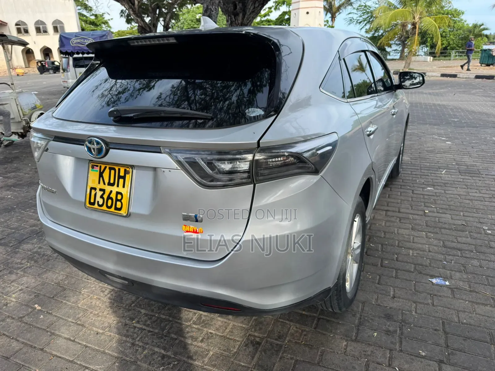 Toyota Harrier 2.0 4WD 2016 Silver