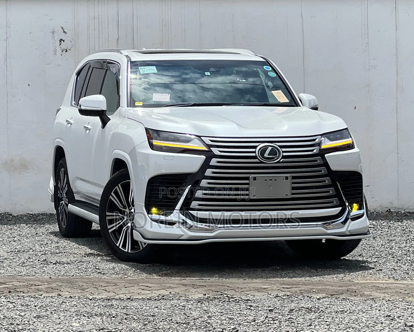 Lexus LX LX 600 2023 White