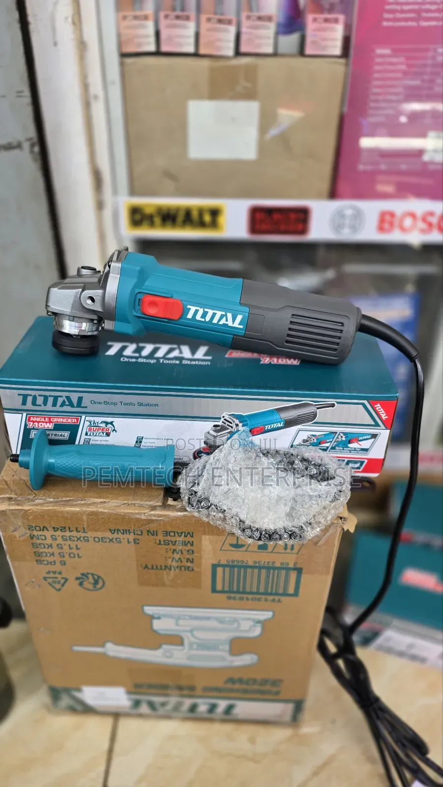 Total 710w Angle Grinder (Model Tg).