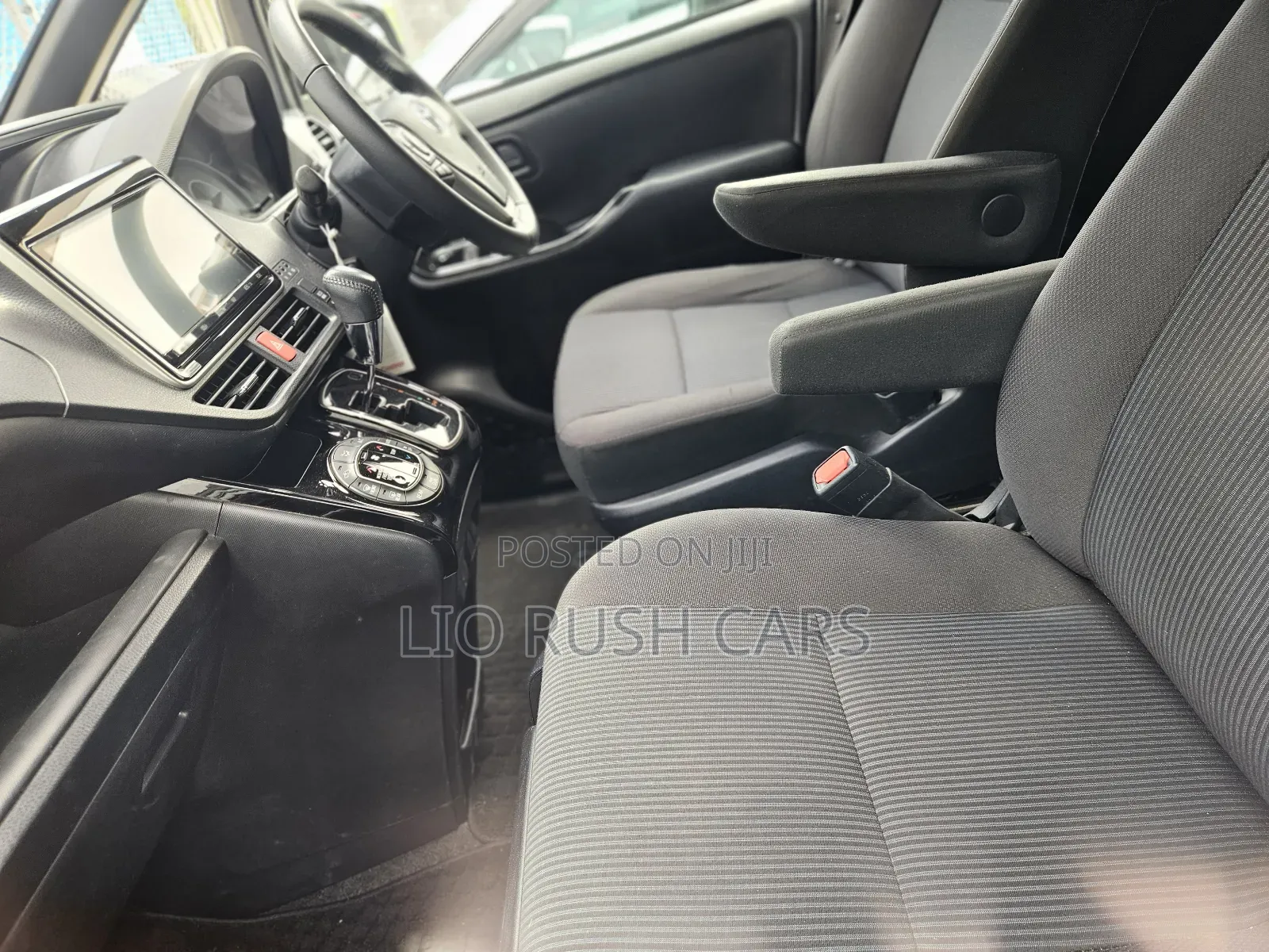 Toyota Noah 2018 Black