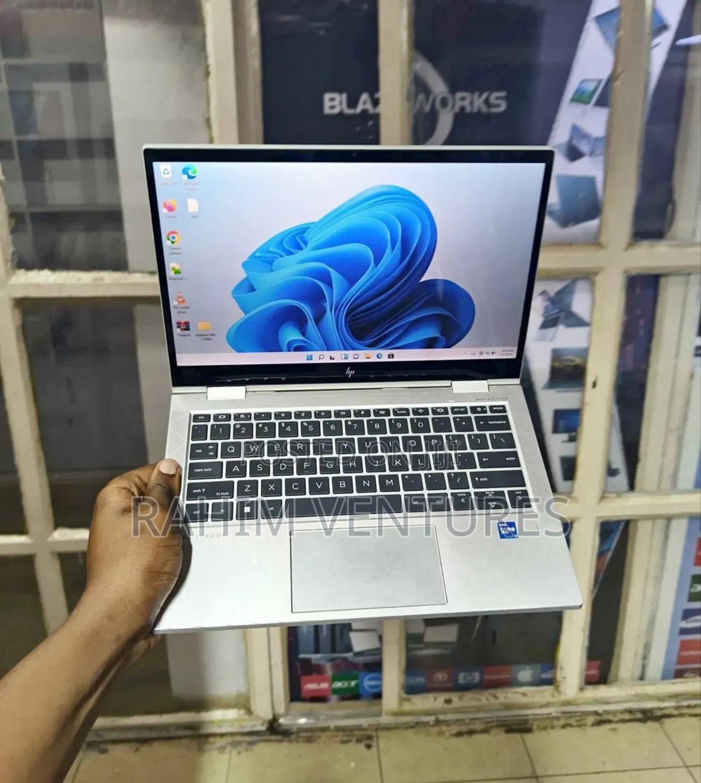 Laptop HP EliteBook 830 G8 16GB Intel Core i7 SSD 512GB