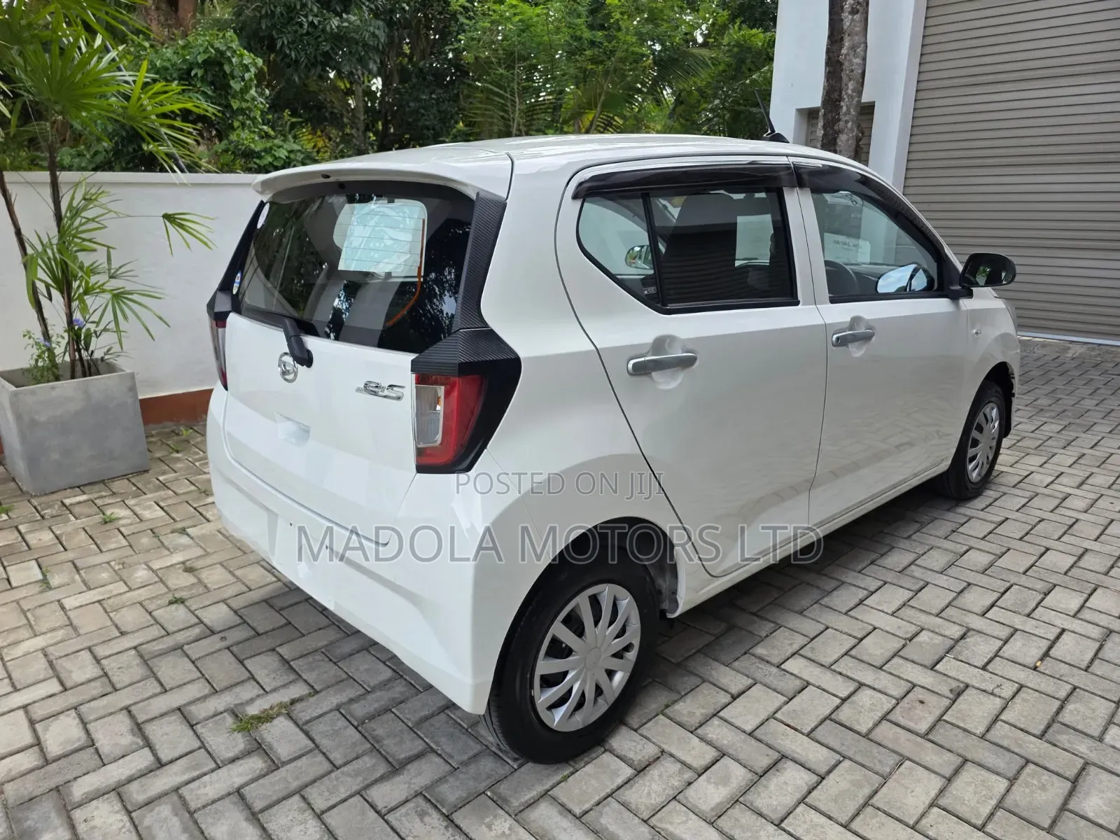 Daihatsu Mira 2019 White