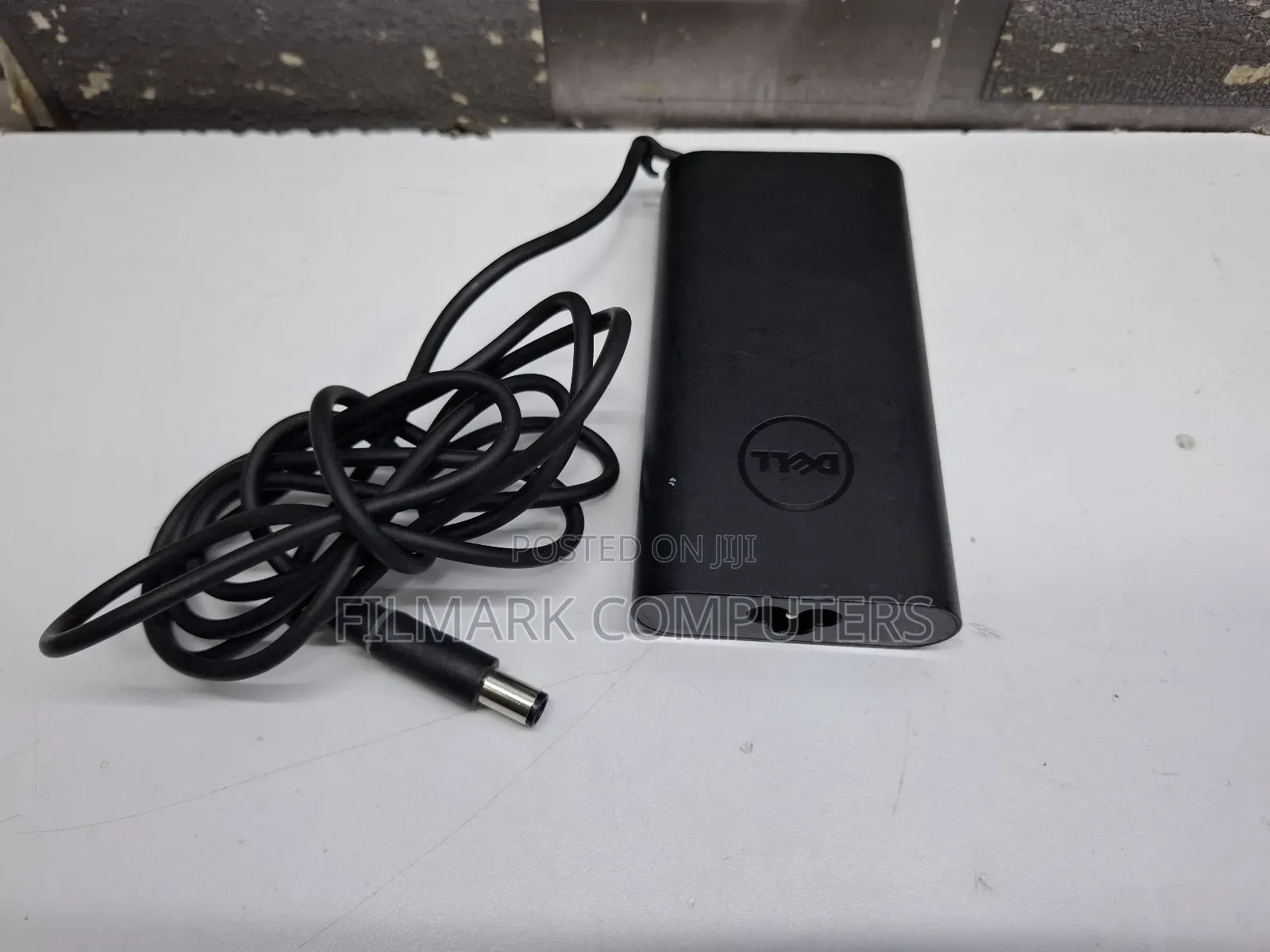 Ex Uk Original Dell 90 Watts 19.5v 4.62a Big Pin Charger ( Oval Shape)