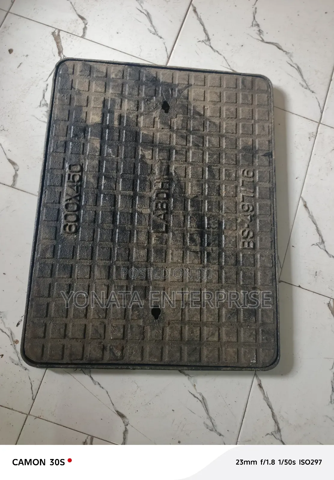 450*600 Cast Iron Manhole Cover (Heavy Duty)