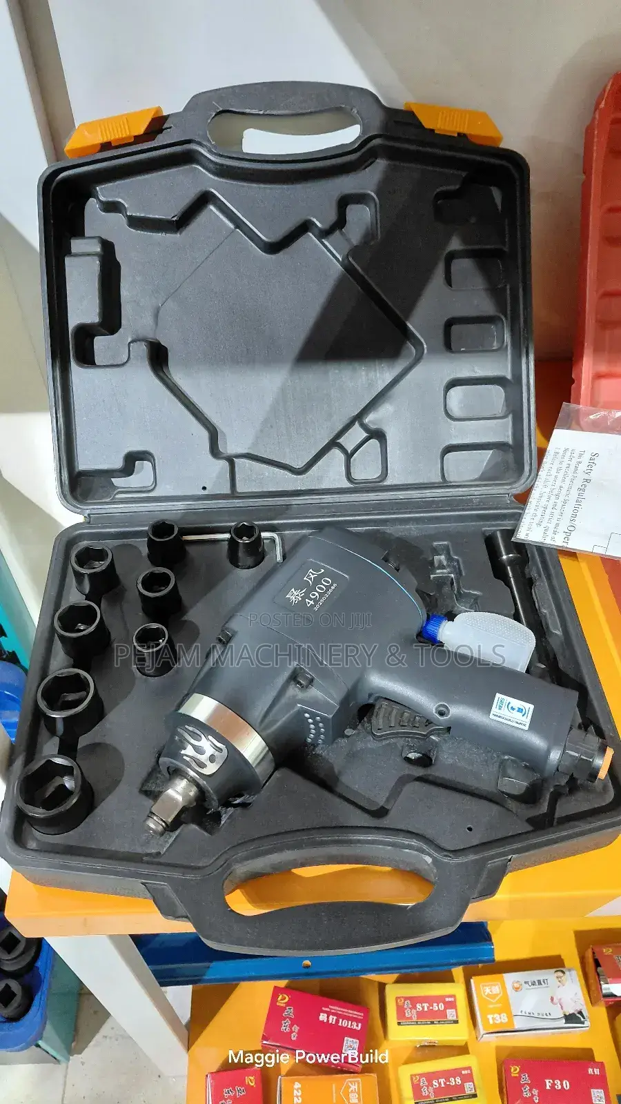 Heavy Duty Pneumatic Impact Wrench Half Inch Complete Set