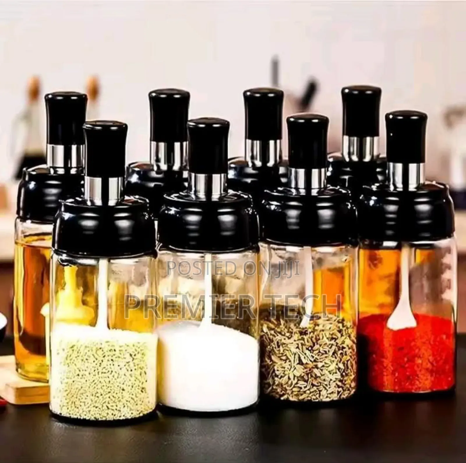 *200ml Seasoning Spice Jar With and Airtight Lid and a Spoon