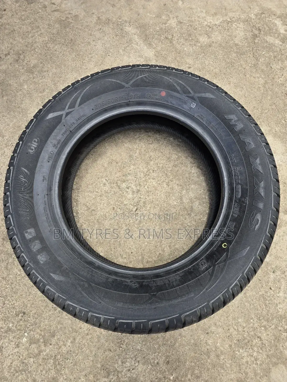 205 /60 R15 Maxxis Tyres