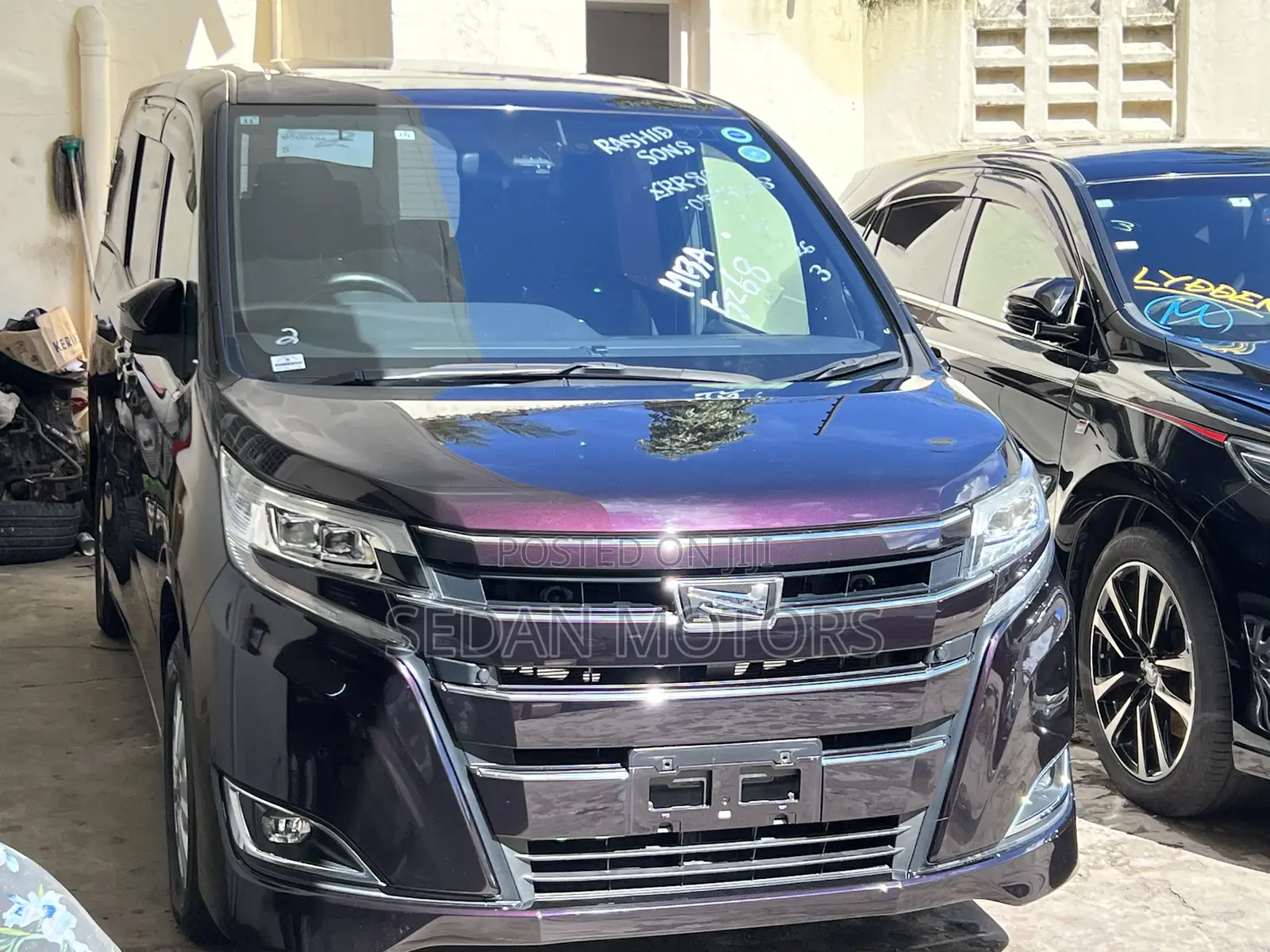 Toyota Noah 2019 Purple