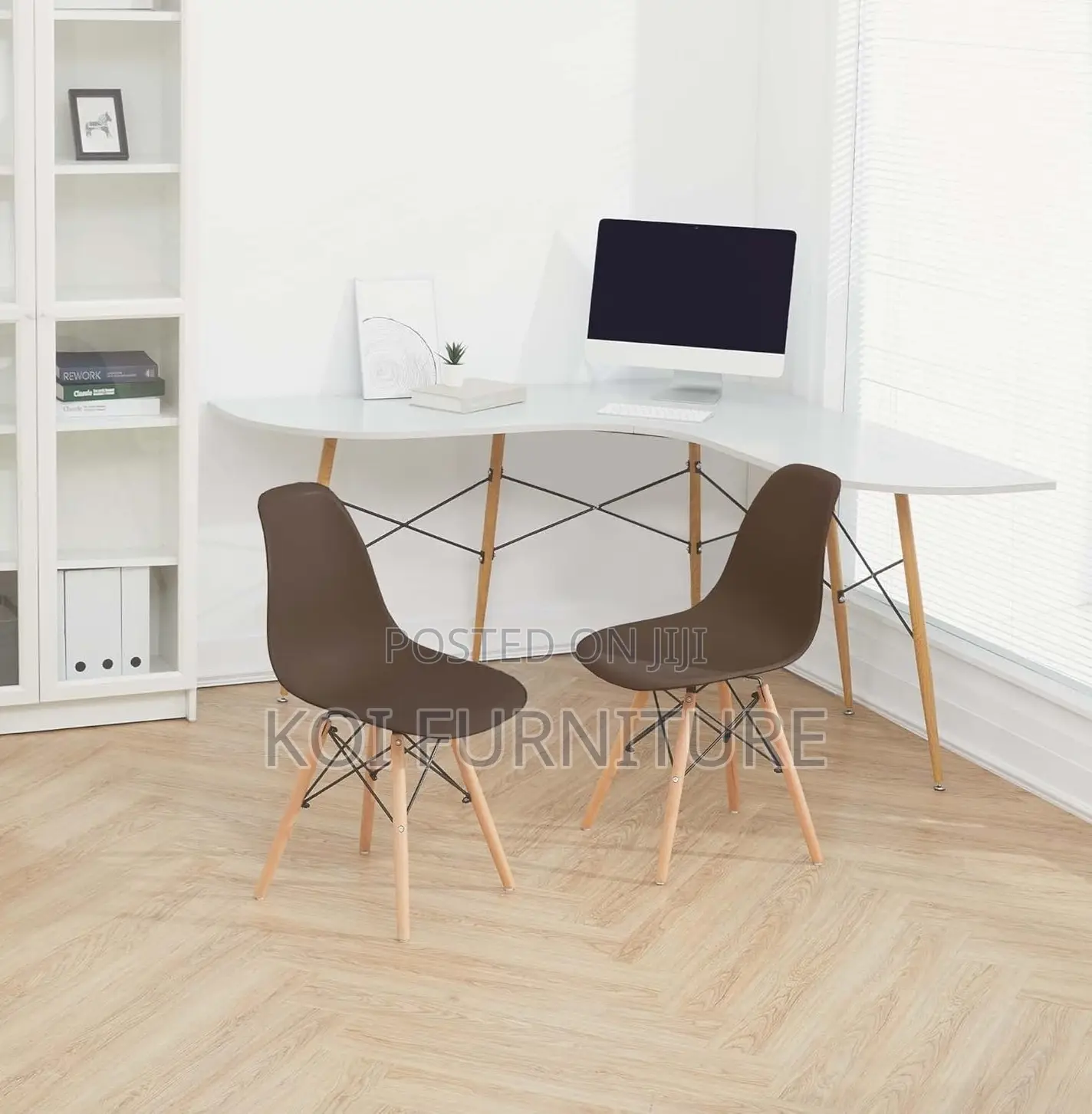 Dining Chairs; Plastic Eames Molded Home Outdoor Dining Chairs
