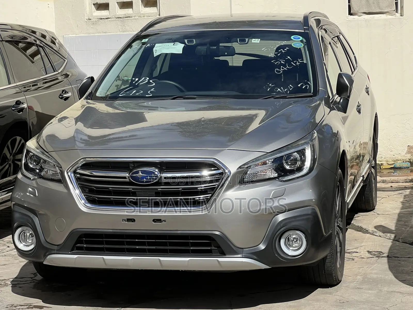 Subaru Outback 2019 Silver