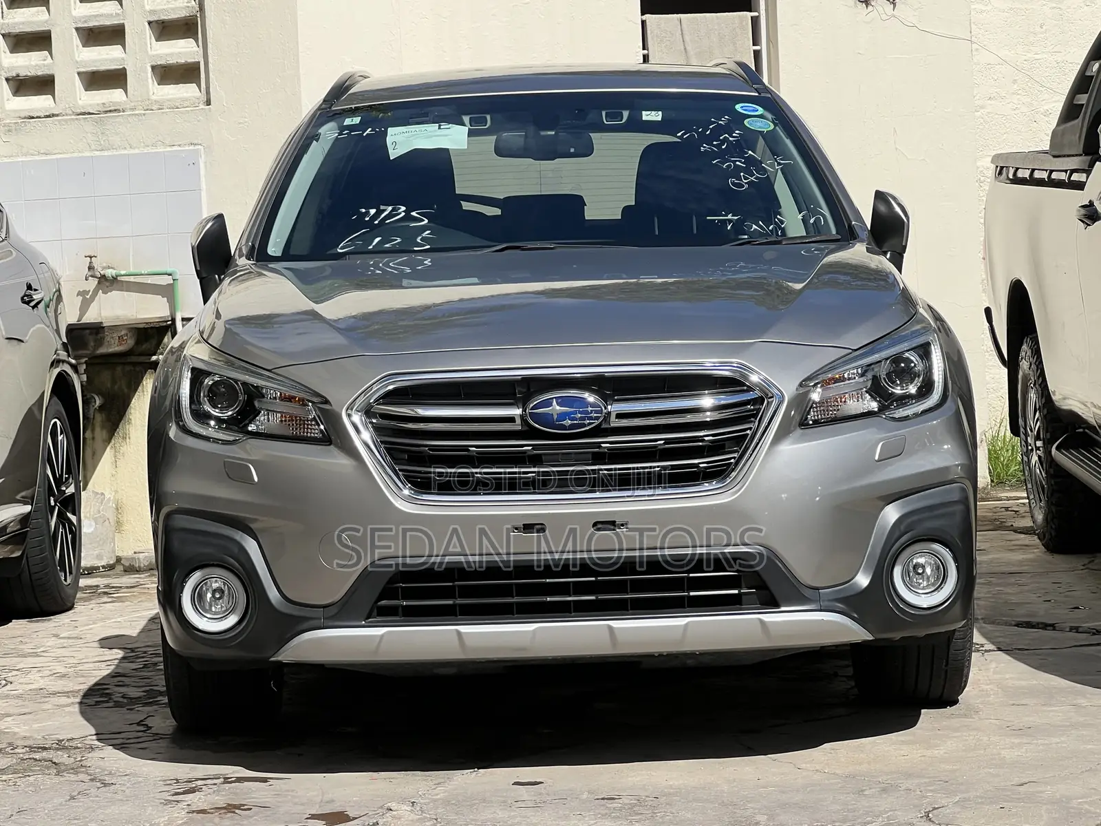 Subaru Outback 2019 Silver