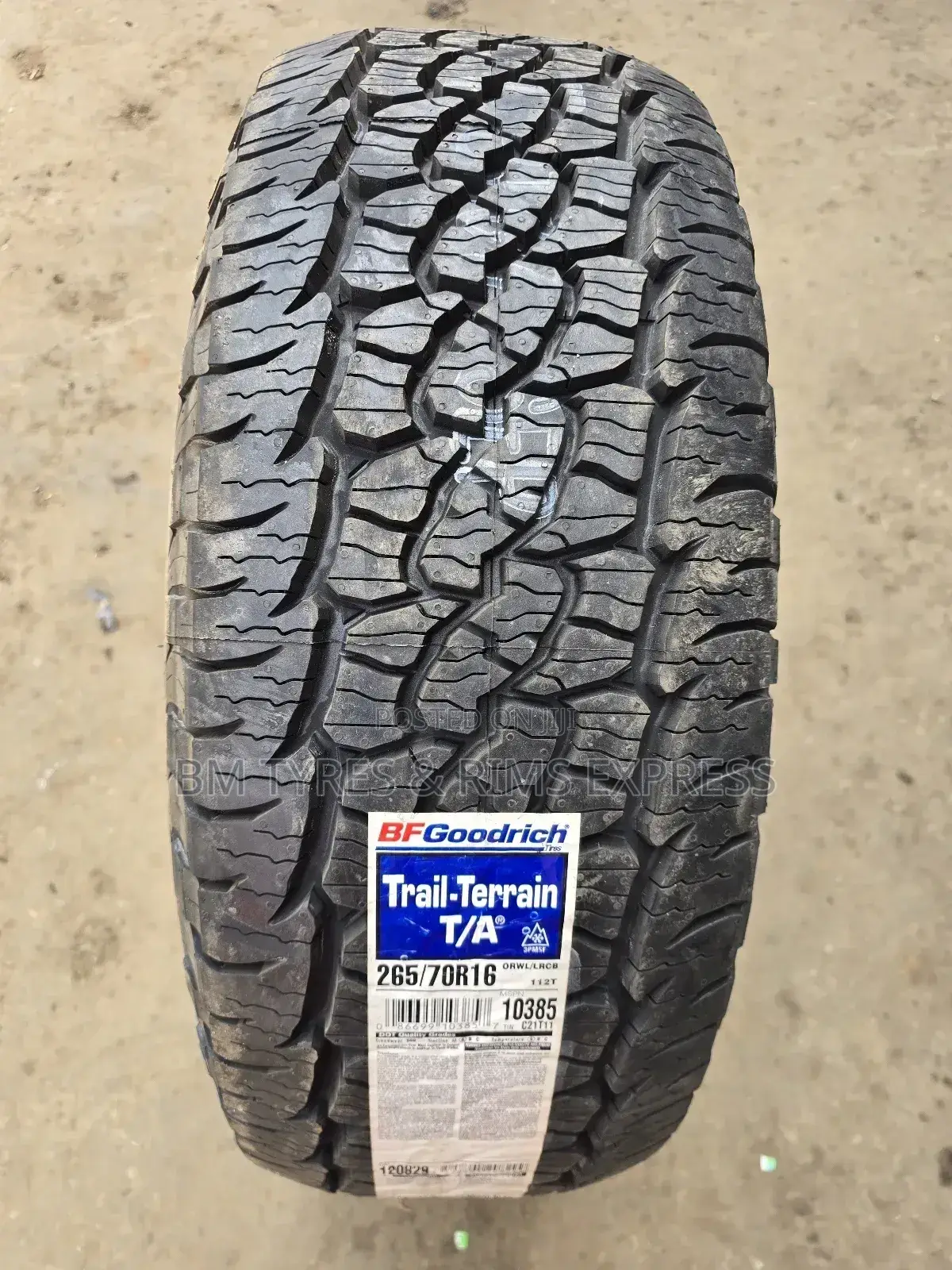265 /70 R16 Bf Goodrich Tyres (Made in U.S.A).