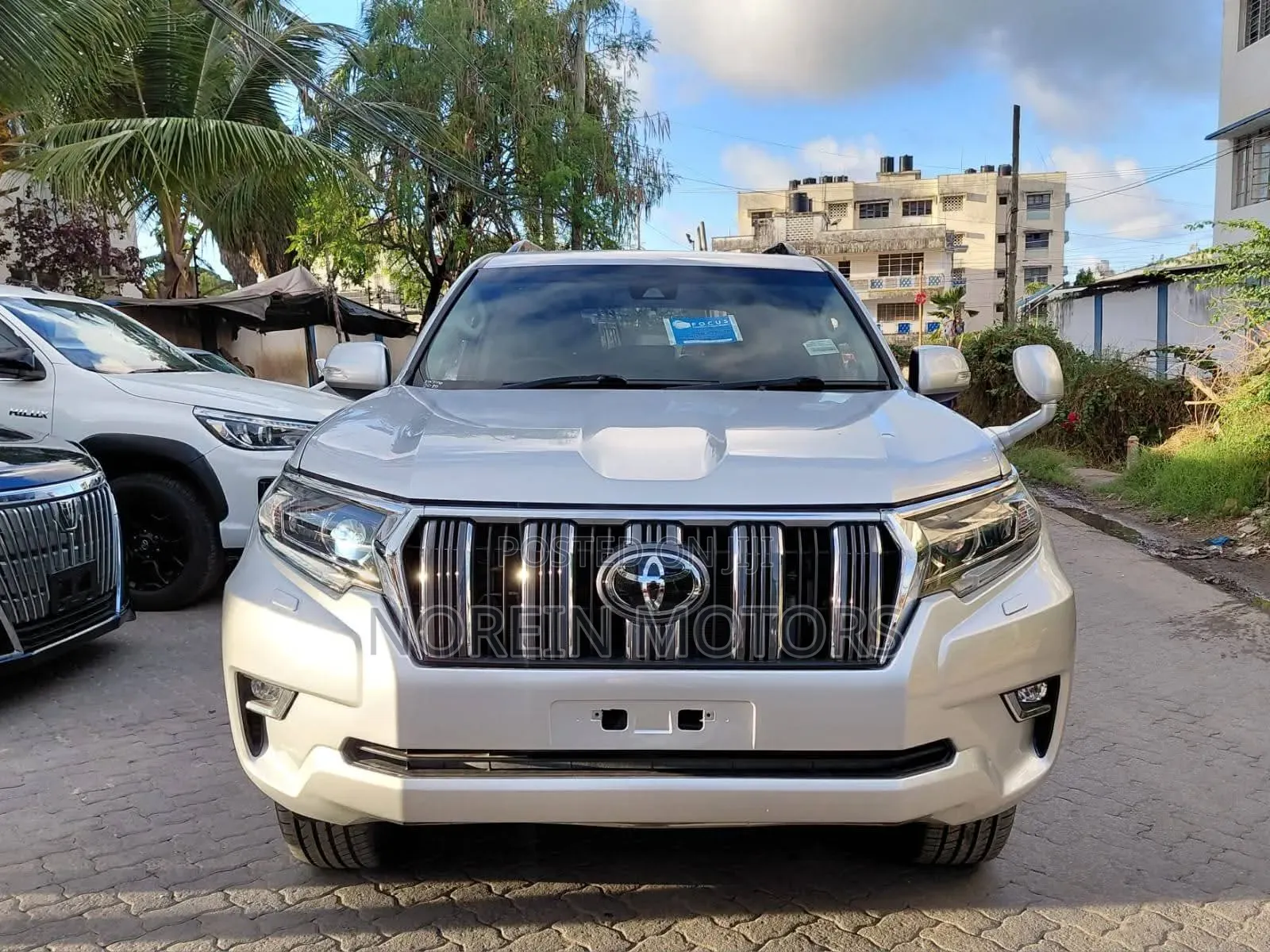Toyota Land Cruiser Prado 2019 Off white