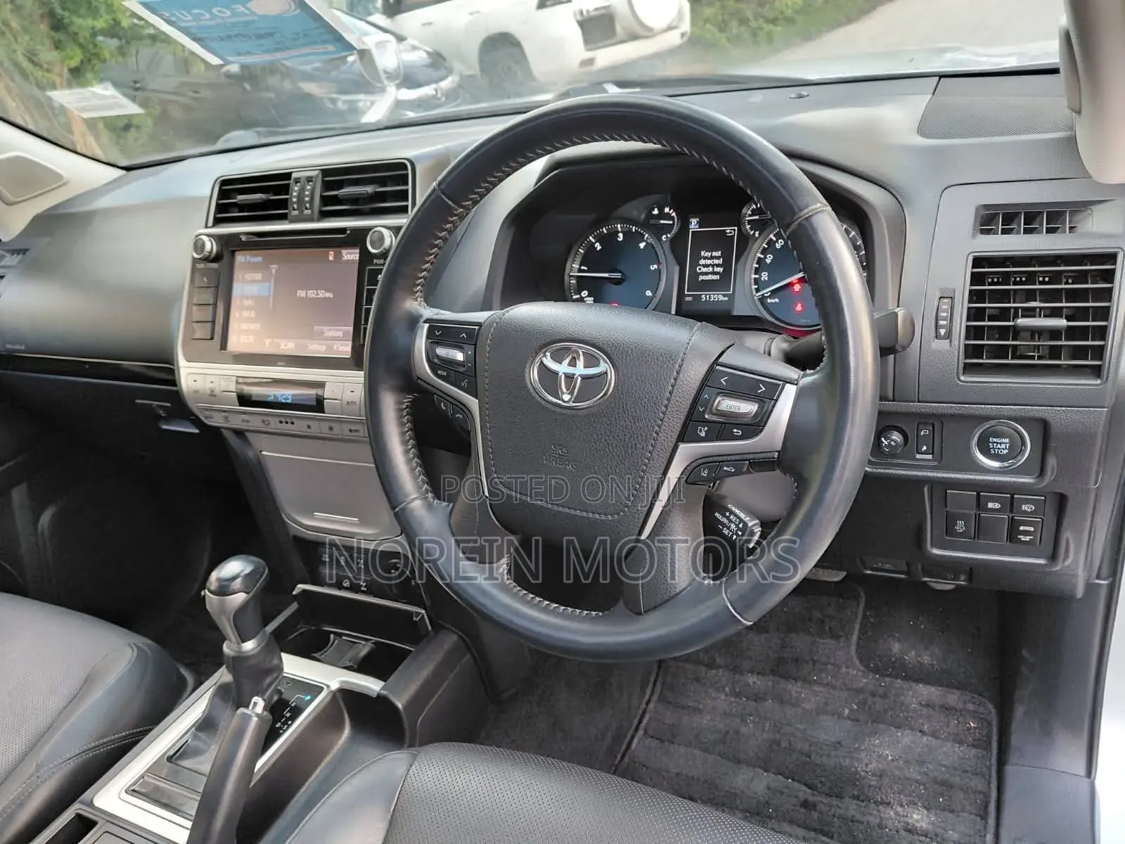 Toyota Land Cruiser Prado 2019 Off white