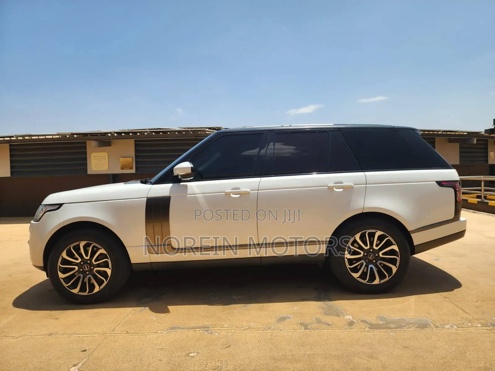Land Rover Range Rover Vogue 2013 Pearl