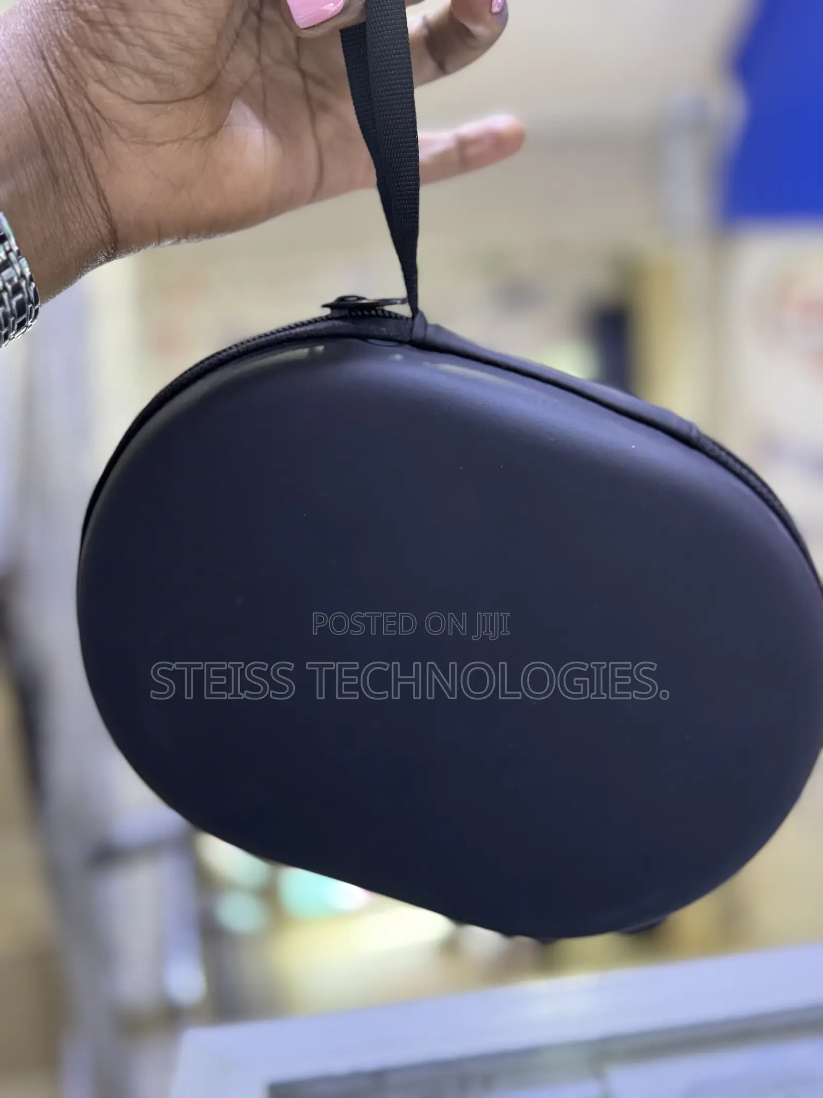 Bose Wireless QC 39 Headphones.