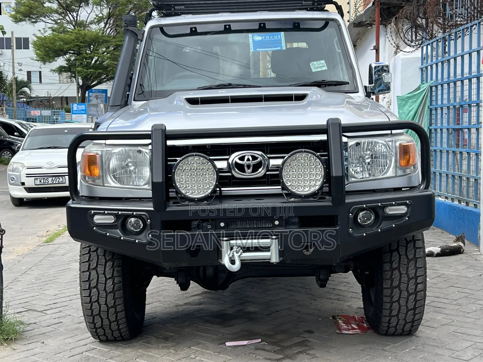 Toyota Land Cruiser 2019 Silver