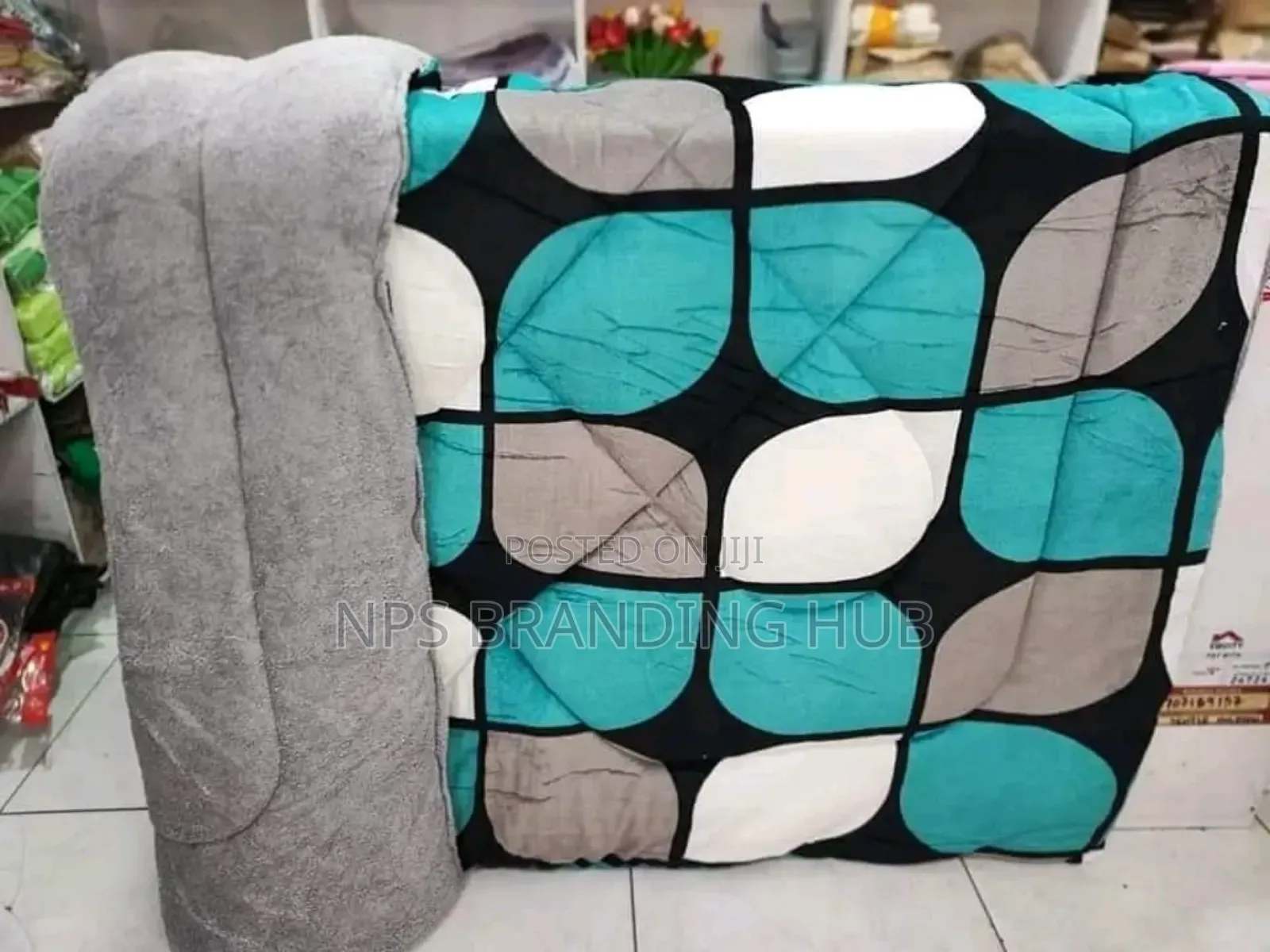 Single Warm Woolen Duvets (1pc) Size 4*6/5*6 S.K