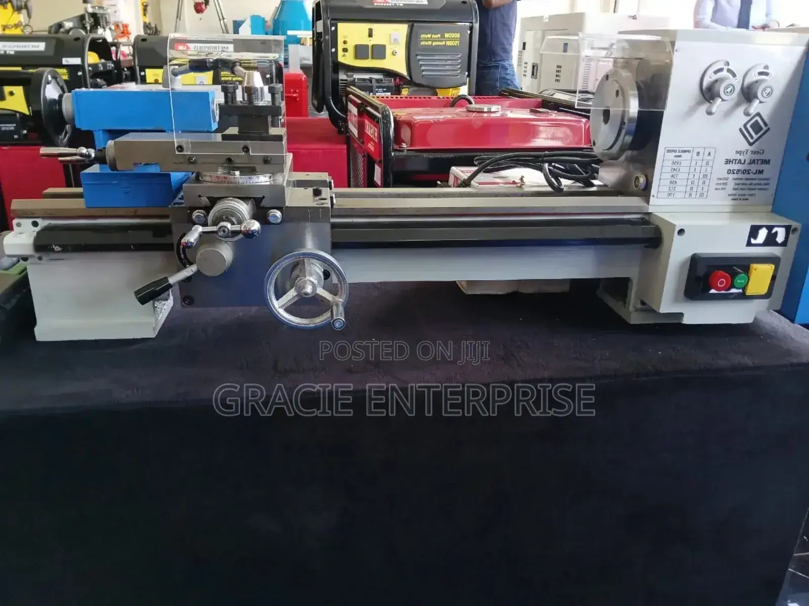 Metal Lathe Machine