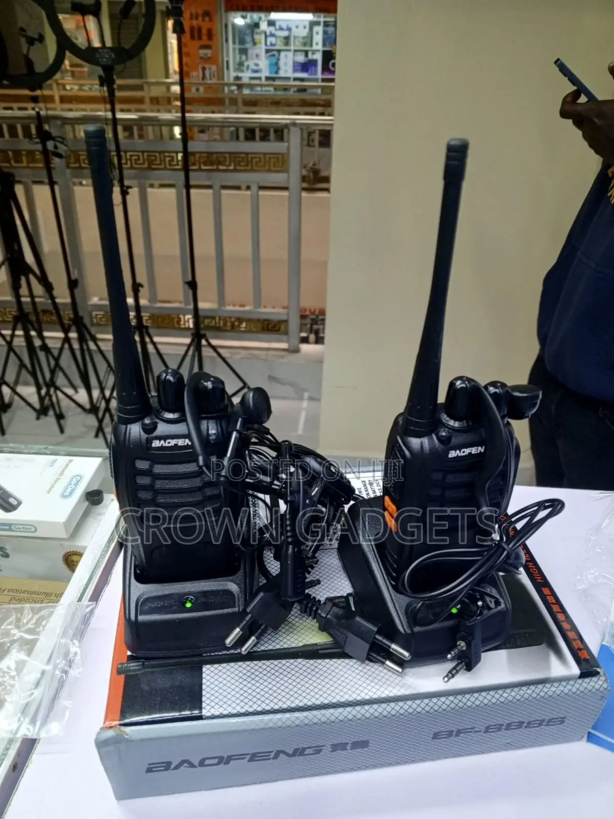 Baofeng Bf-888s Rechargeable Two-way Radios With Flashlight