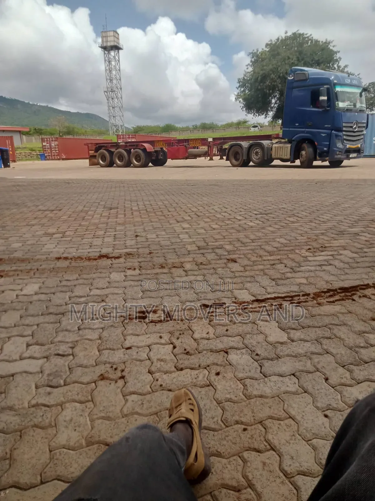 Forklift With Trailers Are Ready Within Ruaka/Witeithie