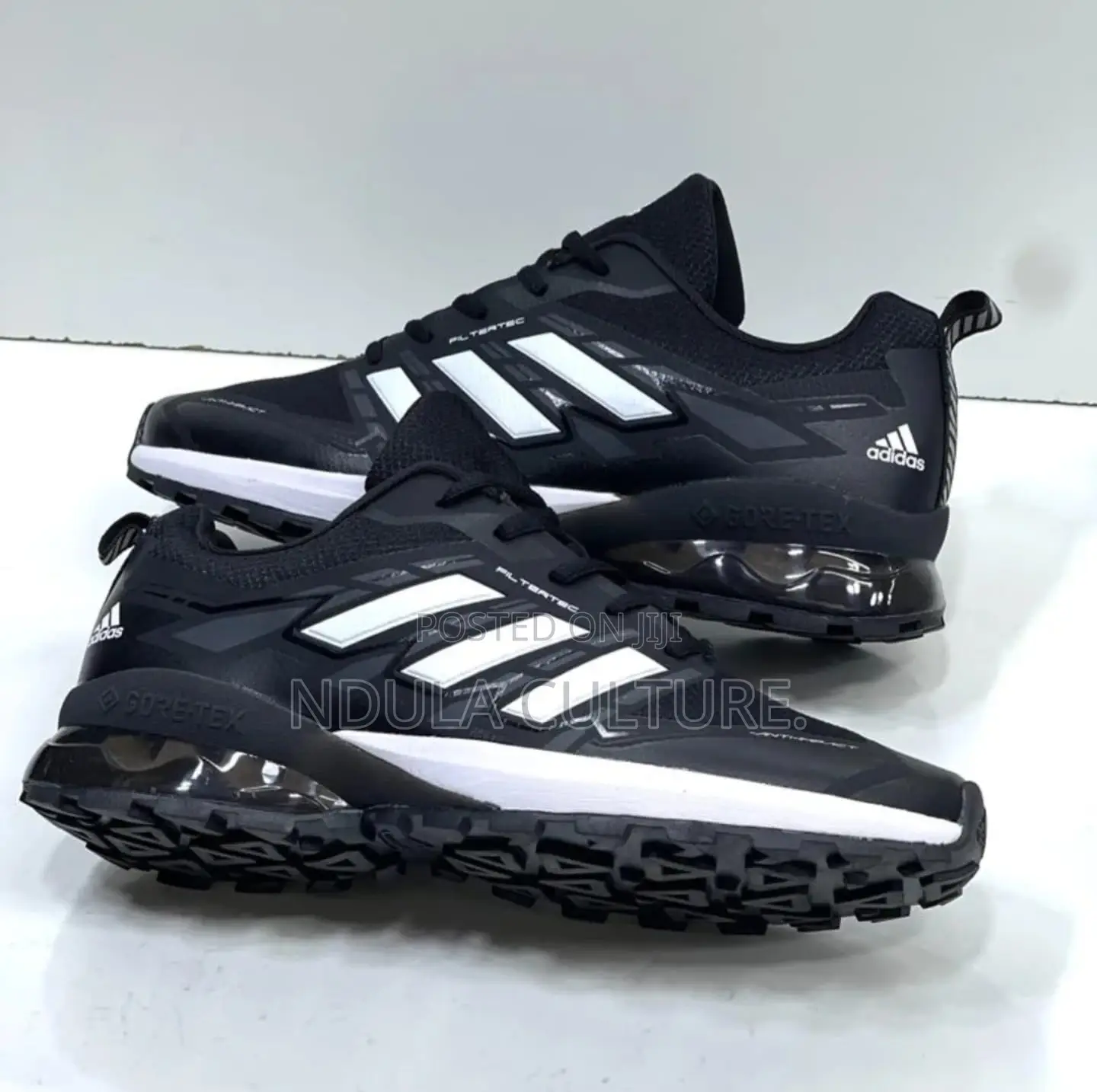 Adidas Cosmic Gore-Tex