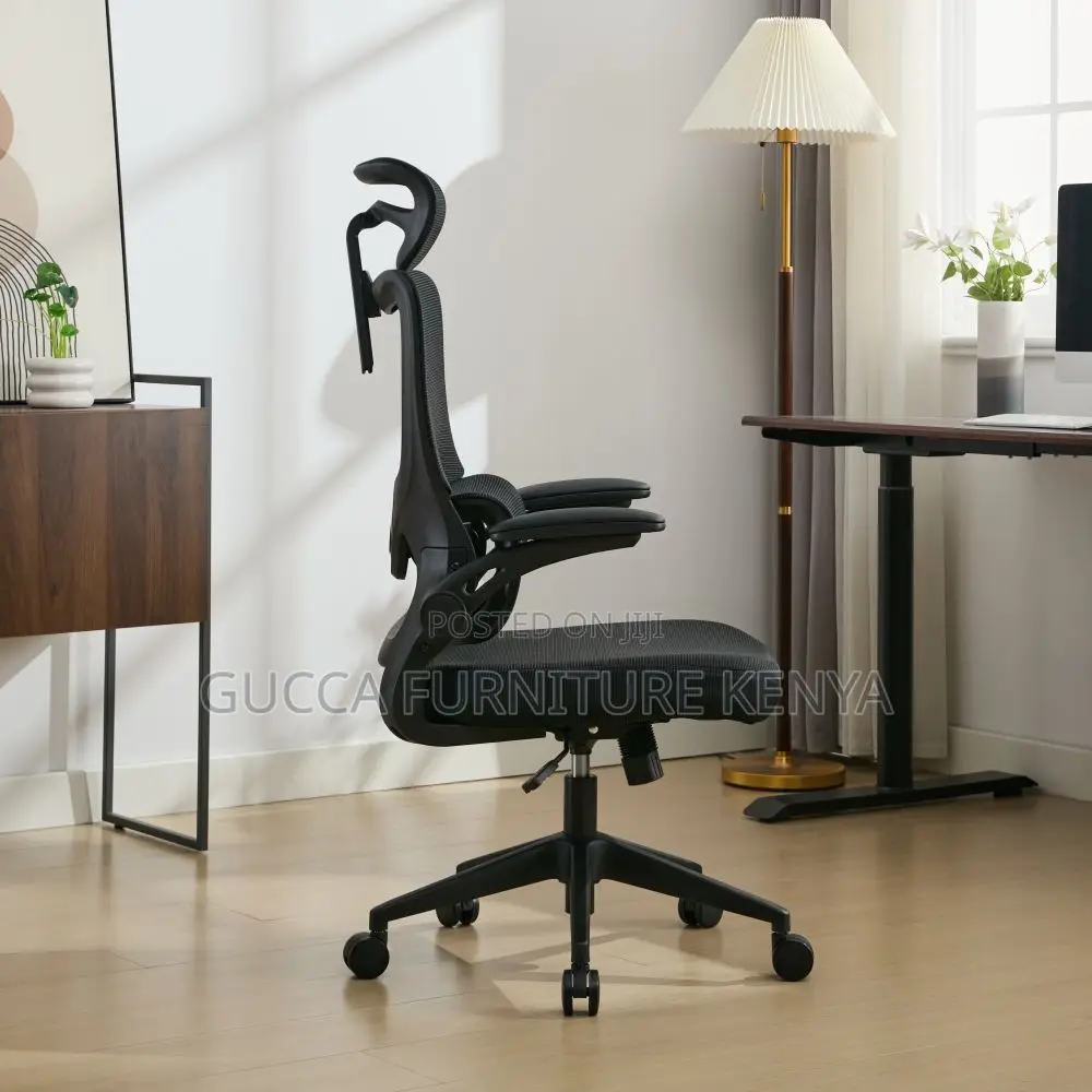 Ergonomic Mesh Desk Chair With Flipping Armrest