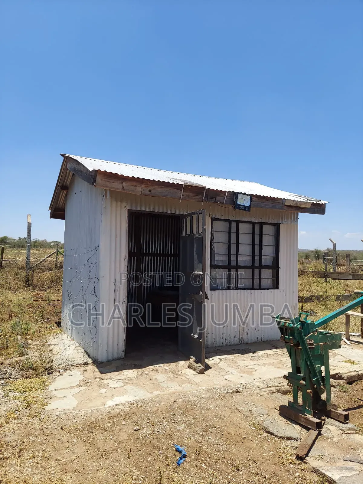 5 Acres Near Namanga