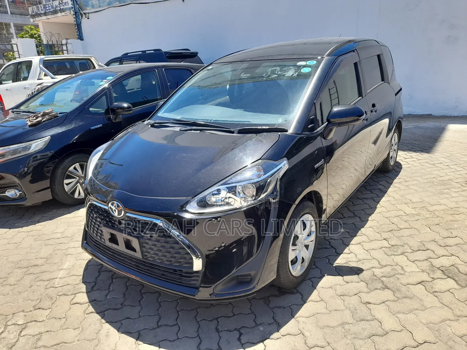 Toyota Sienta 2018 Black