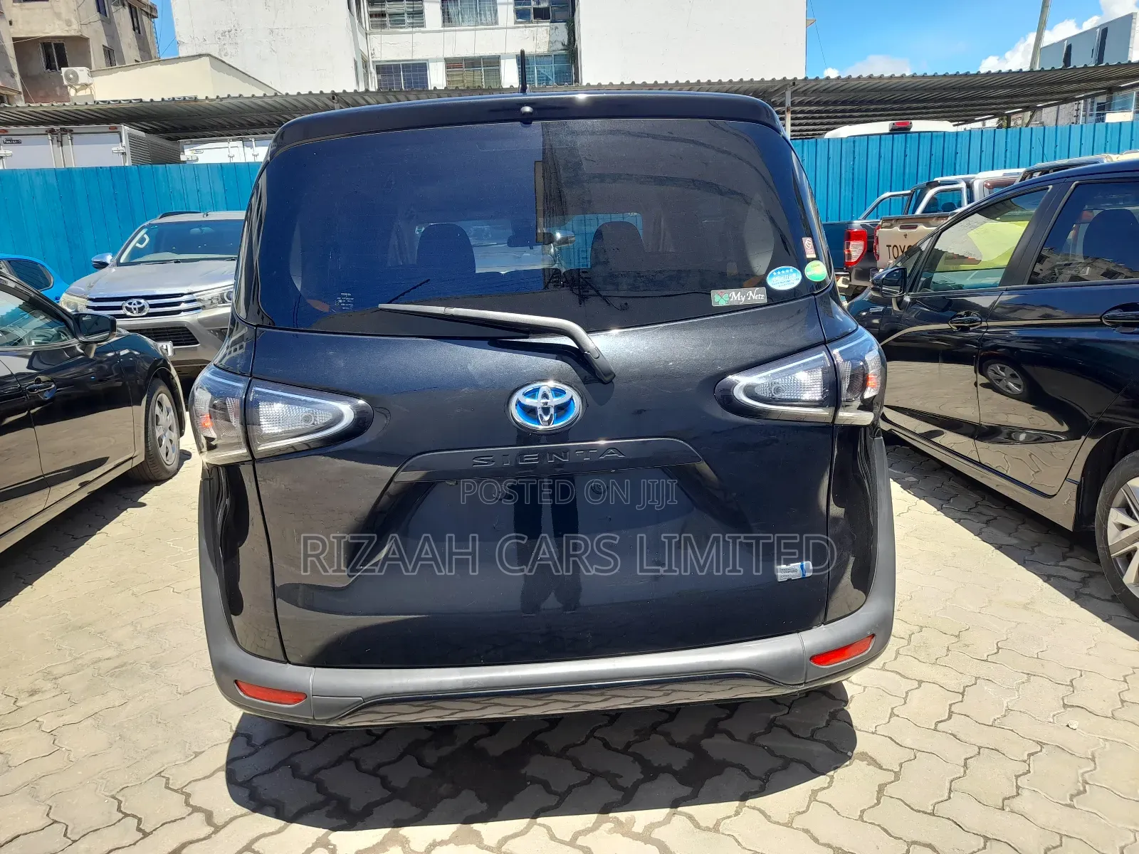 Toyota Sienta 2018 Black