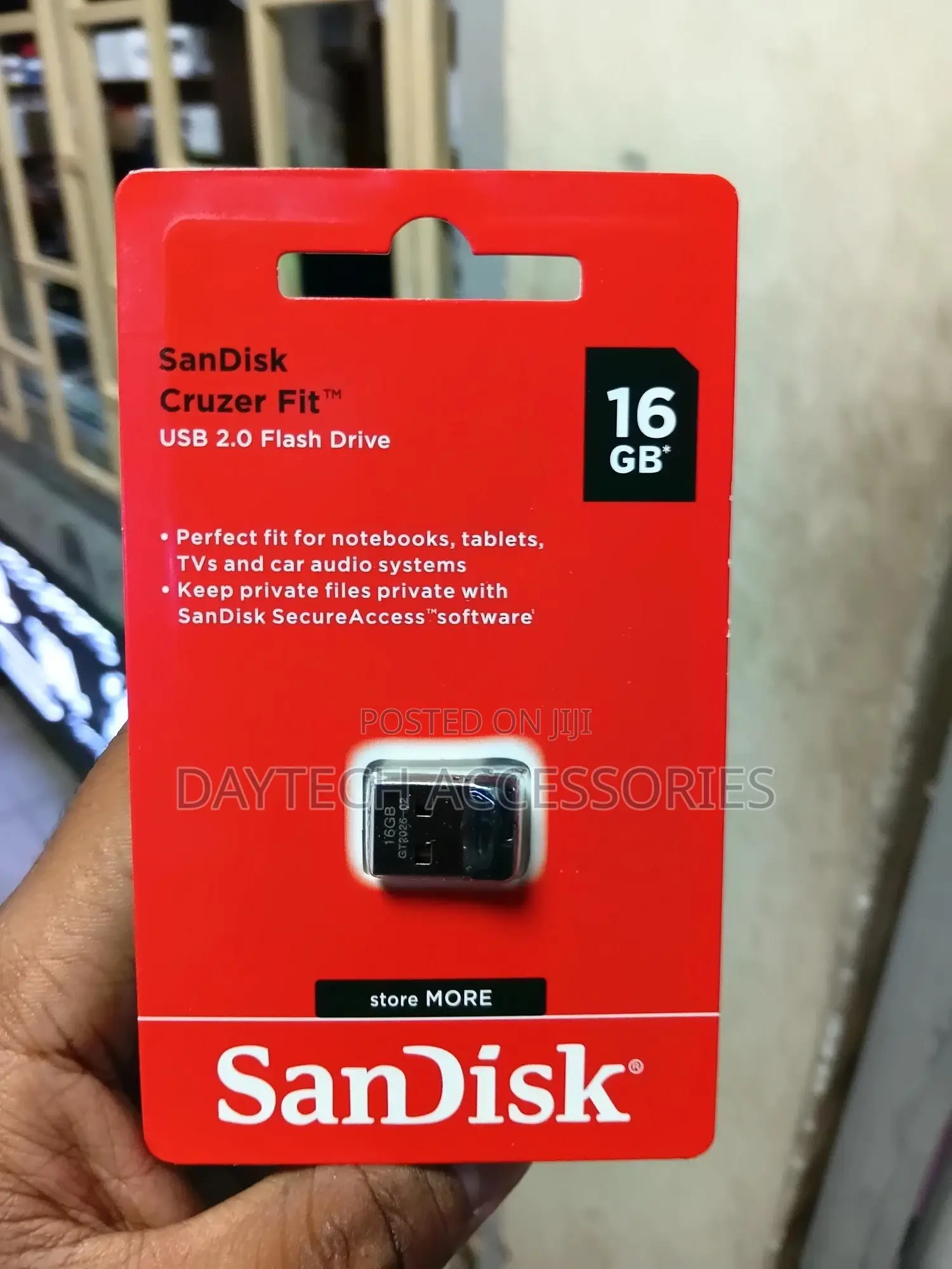 Sandisk Usb Flash Drive of 16 Gb, Cruzer Fit