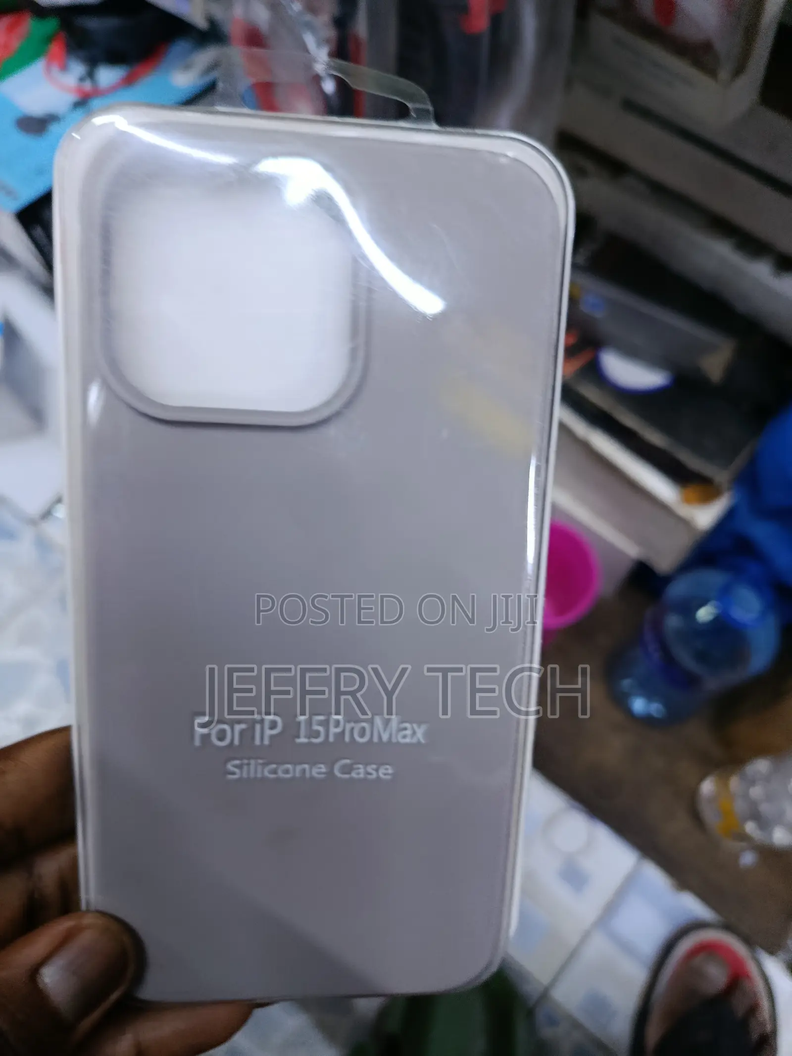 Chami iPhone 15 Pro Max Liquid Silicon Case With Cloth Lining -Gray