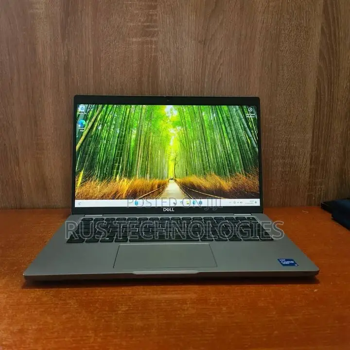 Laptop Dell Latitude 5320 16GB Intel Core i5 SSD 256GB
