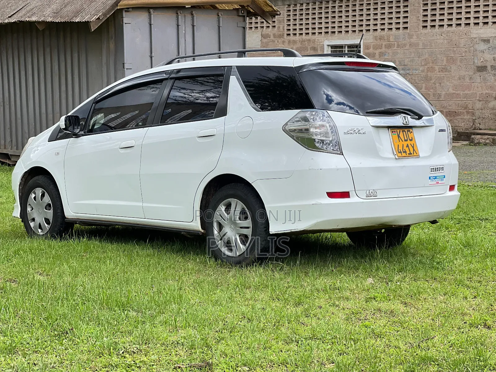 Honda Fit Shuttle 1.3 Hybrid 2WD 2013 White