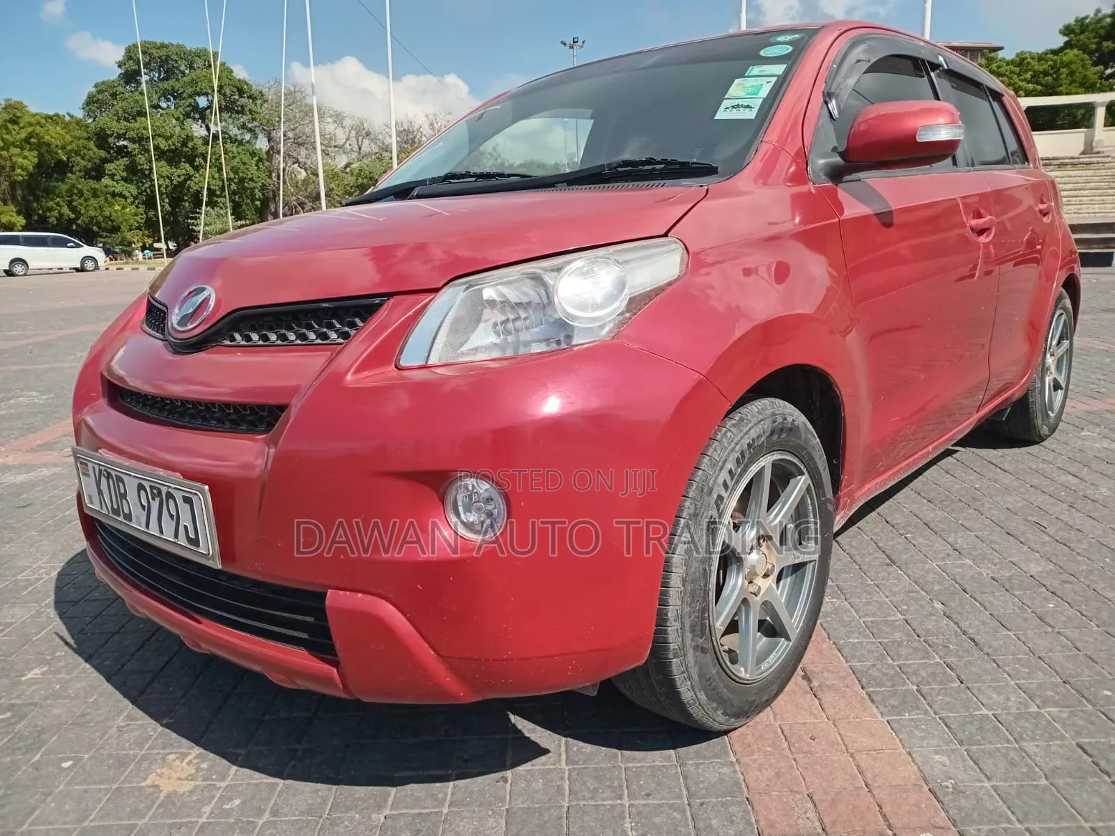 Toyota IST 2013 Red