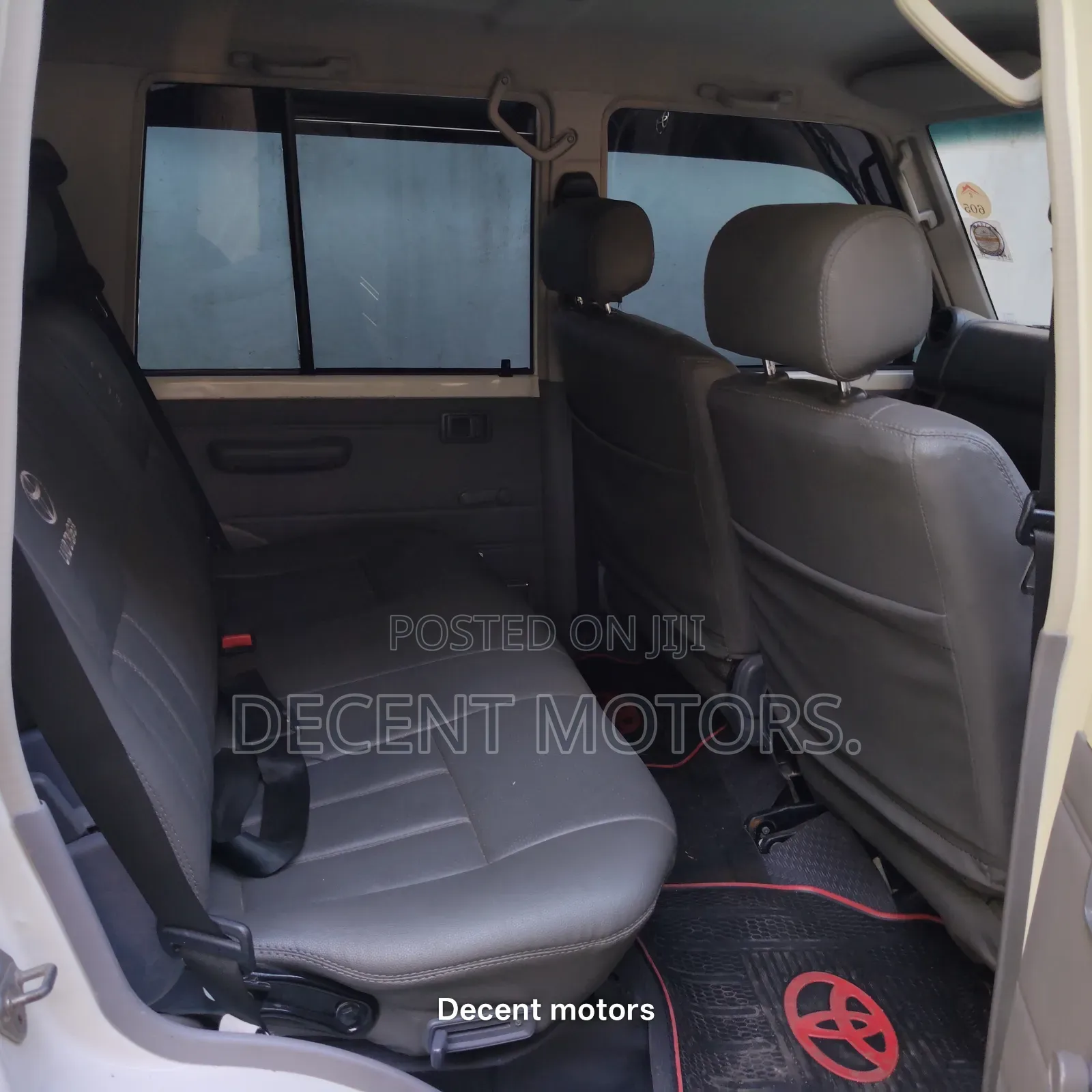 Toyota Land Cruiser 2019 White